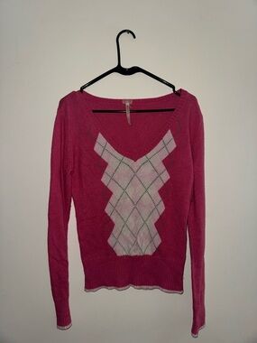 Aeropostale Pink Argyle V-Neck Sweater with Green Accent